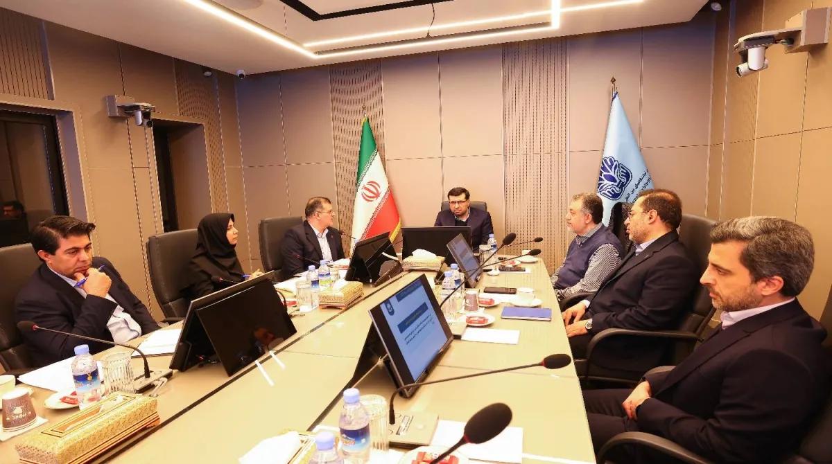 نشست مشترک هیأتمدیره شرکت سهامی نمایشگاههای بینالمللی ایران با مدیرکل حوزه وزارتی وزارت صمت برگزار شد